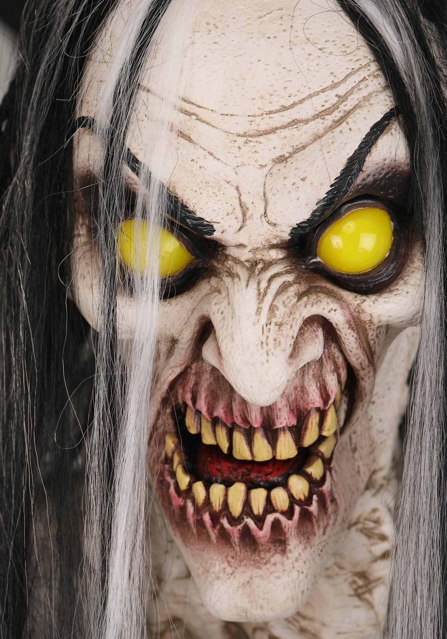 7 Foot Animatronic Wailing Banshee Seasonal Visions International Halloween Decoration