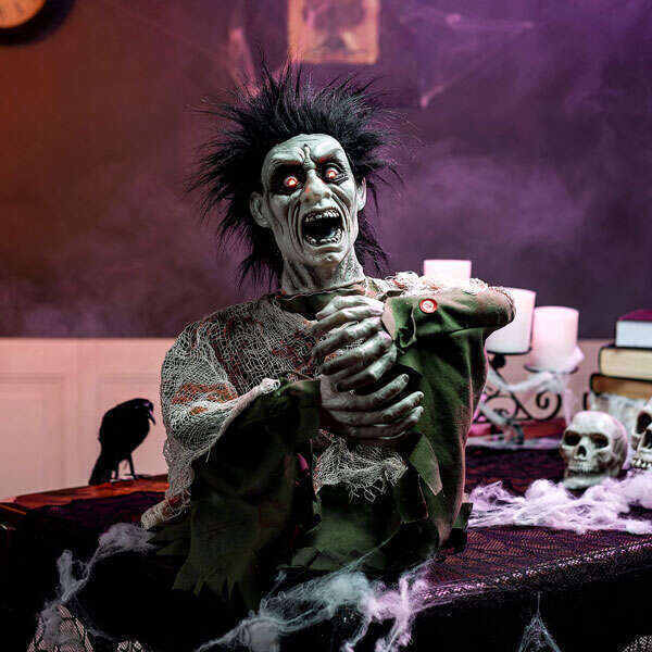 Decoration Animated Zombie Groundbreaker