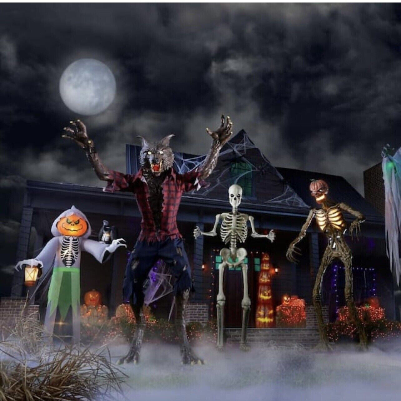 Halloween Animatronic 9.5ft Animated Immortal Werewolf